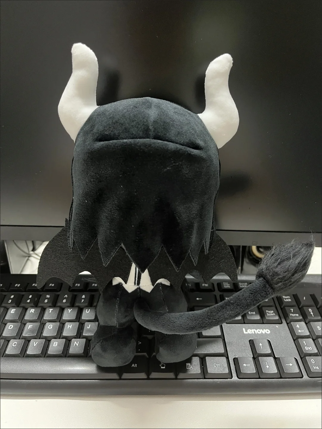 Stuffed 20cm Anime BLEACH Ulquiorra Doll - Image 2